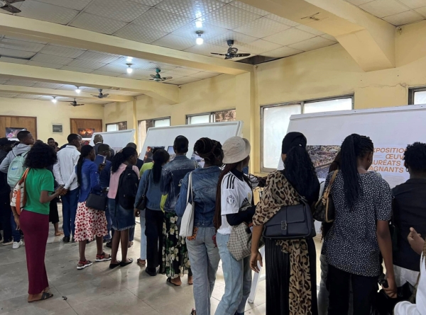 Выставка лучших работ фотоконкурса имени Стенина открылась в Киншасе