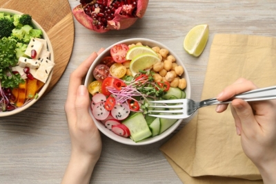 dieta-pri-povyshennom-holesterine-u-zhenshhin-muzhchin-menju-recepty-chto-mozhno-i-nelzja-090fa65