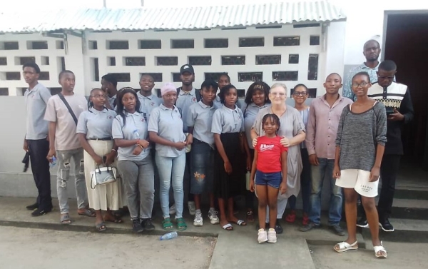 Мастер-класс по приготовлению борща объединил любителей русской культуры в ДР Конго