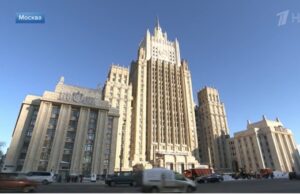 Москва ответит на высылку российского дипломата из Великобритании