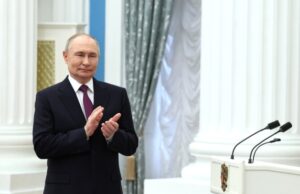 Владимир Путин наградил выдающихся россиян
