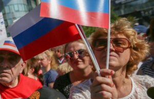 Участники демонстрации в Берлине призвали к миру с Россией