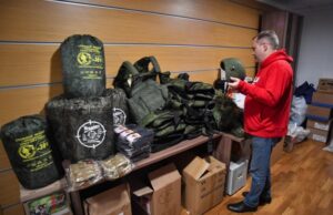 Столичные волонтеры приближают победу