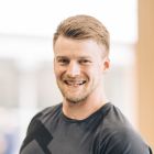 15 упражнений на фитболе для похудения: комплекс тренировок