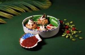 Первая трехэтажная раковарня с верандой на крыше на Проспекте мира — Crawfish lounge