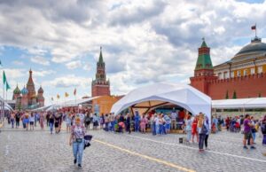 В Москве стартовал книжный фестиваль «Красная площадь»