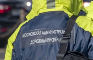 Двухколесные стали «прикосновенными»: припарковавшиеся в запрещенных местах байкеры получают штраф в 4500 рублей