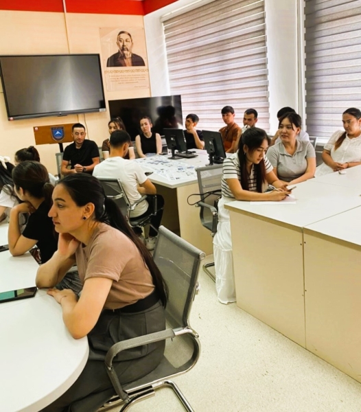 Русские падежи через историю Новгорода: в Алма-Ате прошёл языковой мастер-класс Русские падежи через историю Новгорода: в Алма-Ате прошёл языковой мастер-класс