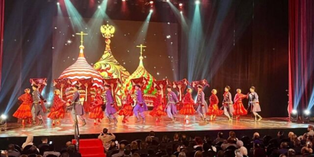 sootechestvenniki-v-egipte-prinjali-uchastie-v-masshtabnom-prazdnovanii-dnja-rossii-ff5776b