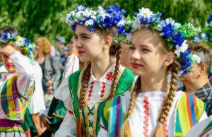 Литературно-музыкальный фестиваль «Традиция» открылся в усадьбе Захарово
