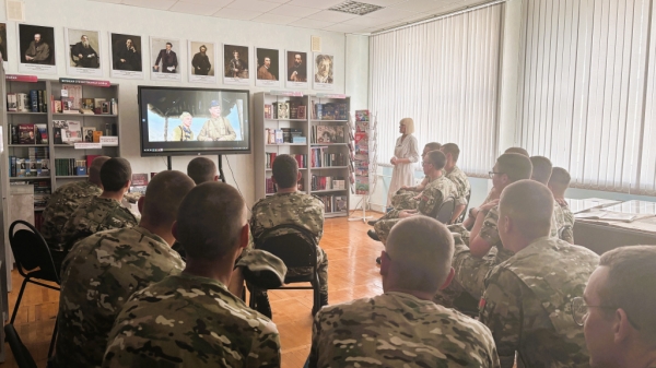 Парад Победы 1945 года и викторина о войне &mdash; в Могилёве прошло патриотическое мероприятие