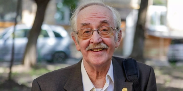 42381da743654d400d7729f2ae6a81c5