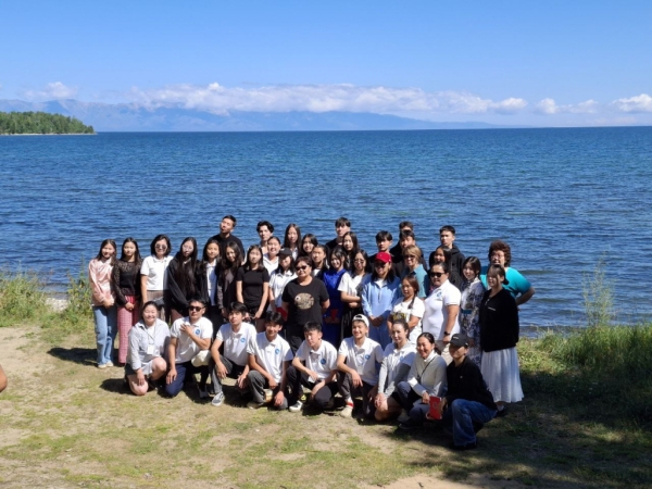 Мост дружбы у Байкала: в Бурятии завершилась летняя школа русского языка для учащихся и учителей из Монголии