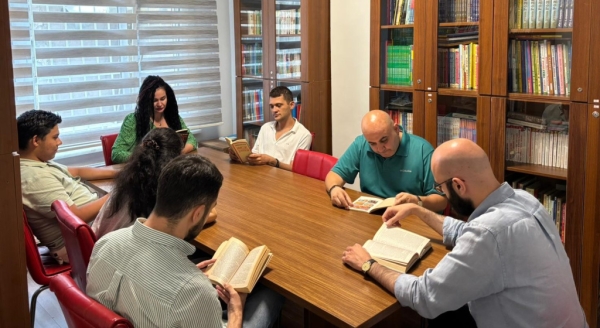 В Стамбуле отметили Всемирный день книголюбов и 130-летие Михаила Зощенко