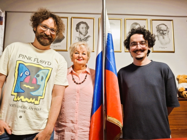 Стамбул объединяет: география, флаг России и тёплые &laquo;Посиделки у самовара&raquo;