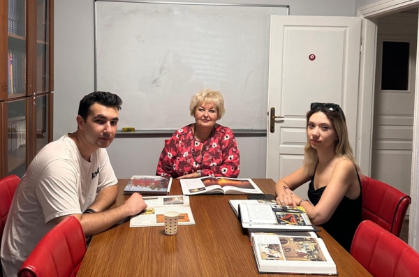 О крупнейших музеях России рассказали на встрече в Русском центре Стамбула