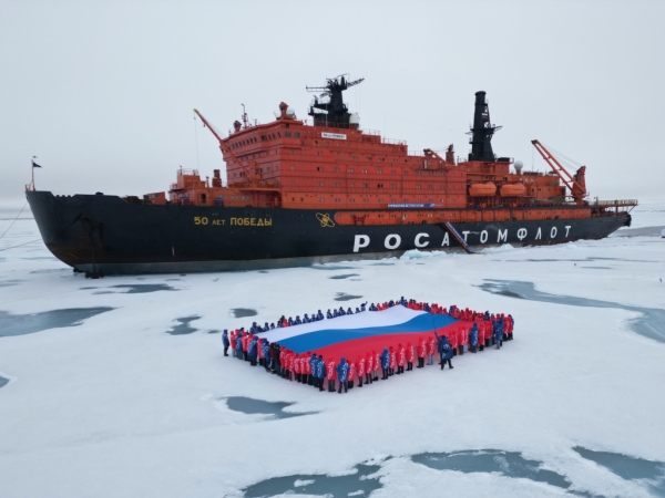 Участники экспедиции &laquo;Ледокол знаний&raquo; вернулись в Мурманск после путешествия на Северный полюс