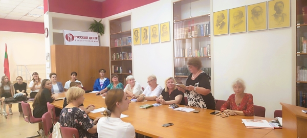 &laquo;Строки, опалённые войной&raquo;: встреча студентов-журналистов с писателями Приднестровья