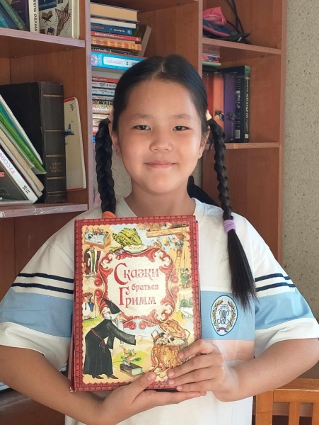 Юные читатели Улан-Батора рассказали о любимых книгах через селфи