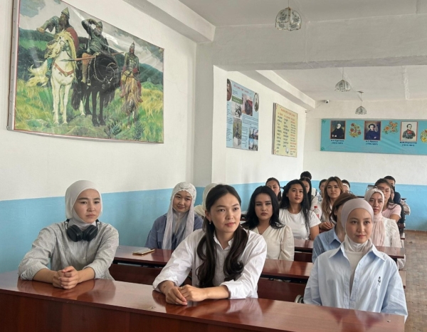 Чтобы помнили: в Оше прошли показы историко-патриотических фильмов для молодёжи