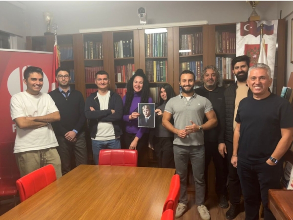 Год Есенина в России и за рубежом: как отметили юбилей поэта в Ростове-на-Дону и Стамбуле Год Есенина в России и за рубежом: как отметили юбилей поэта в Ростове-на-Дону и Стамбуле