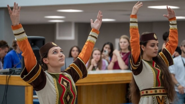 40e793a8d2d2243b5b3c0b419c33f83f