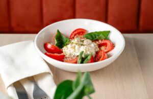 Всегда актуальная классика: сет к фестивалю «Новые имена» в Bistro Si