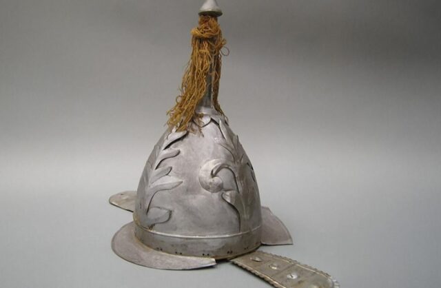 v-ostankino-nashli-golovnoj-ubor-krepostnogo-aktera-carskoj-rossii-1bde212