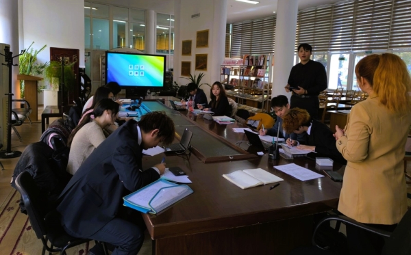 Практикум по развитию русской речи студентов-иностранцев провели в Душанбе