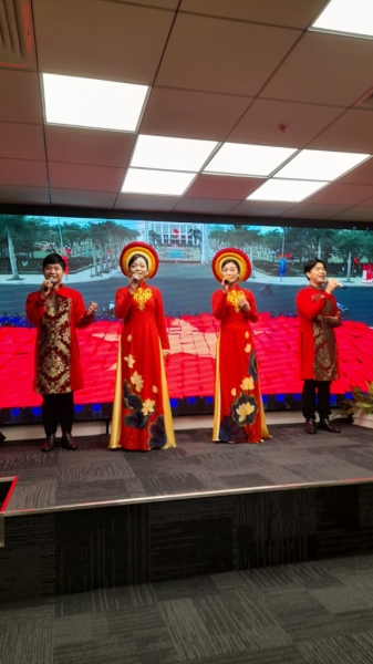 В Хошимине отметили 108-ю годовщину Великой Октябрьской революции