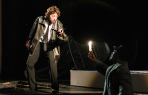 «Табор уходит в небо»: в Цыганском театре «Ромэн» показали эскиз культовой истории в неожиданной стилистике