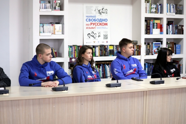 На круглом столе в Донецке обсудили проблему ненормативной лексики в общественном пространстве