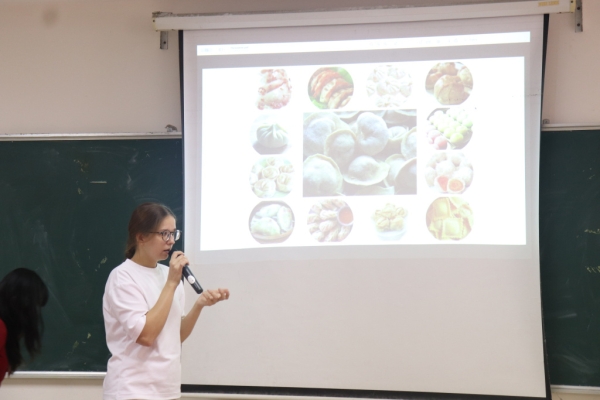 Студенты в Хошимине приняли участие в мастер-классе по русской культуре