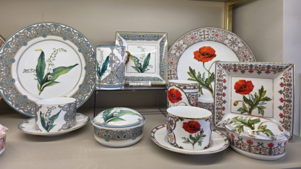 Экскурсия в бутик Императорского фарфорового завода в Стамбуле познакомила гостей с историей русского фарфора