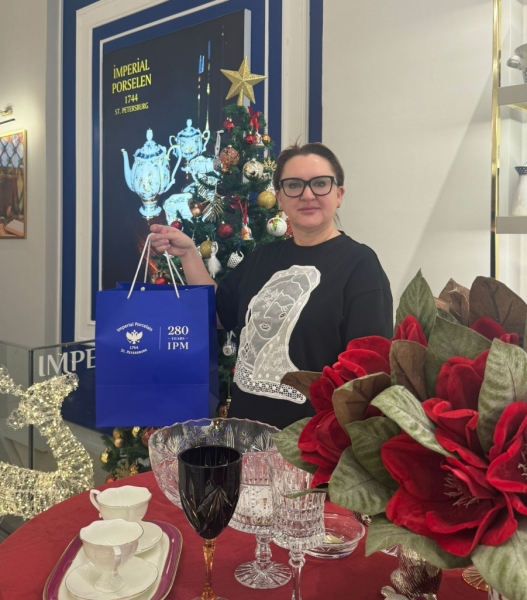 Экскурсия в бутик Императорского фарфорового завода в Стамбуле познакомила гостей с историей русского фарфора