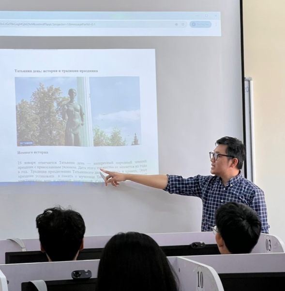 Русский центр в Хошимине познакомил вьетнамских студентов с Татьяниным днём