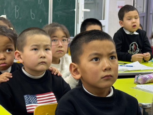 В школах и вузах на юге Киргизии прошли памятные мероприятия в честь освобождения Ленинграда от фашистской блокады