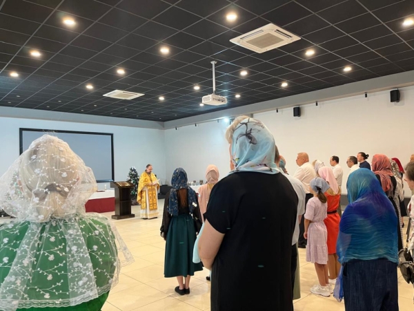 В Гвинее впервые совершили Рождественскую православную службу