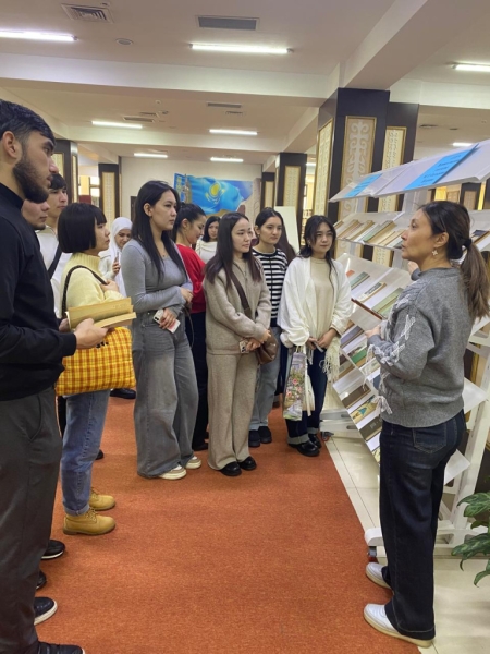 В Алма-Ате открылась книжная выставка к 200-летию со дня рождения Михаила Салтыкова-Щедрина