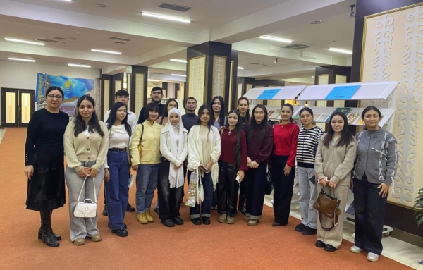 В Алма-Ате открылась книжная выставка к 200-летию со дня рождения Михаила Салтыкова-Щедрина