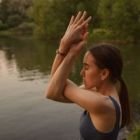 Тадасана, поза горы в йоге: техника выполнения, фото, польза, как делать