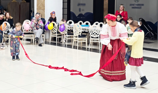 Соотечественники в Стамбуле встретились на представлении &laquo;Широкая Масленица&raquo; в Русском центре