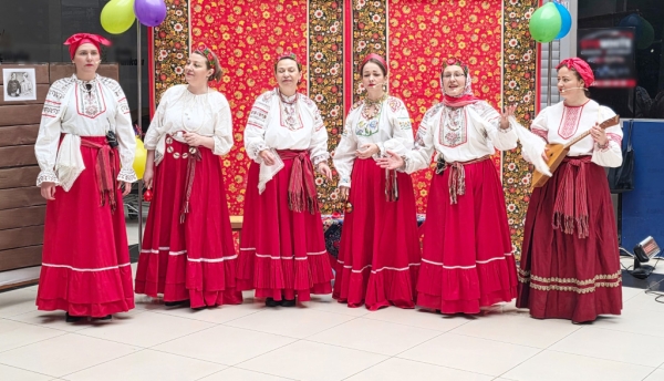 Соотечественники в Стамбуле встретились на представлении &laquo;Широкая Масленица&raquo; в Русском центре