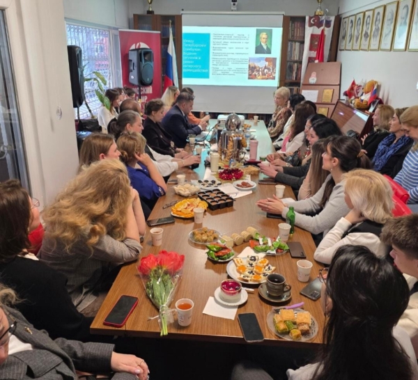 В Стамбуле прошла встреча с российскими дипломатами, приуроченная к их профессиональному празднику