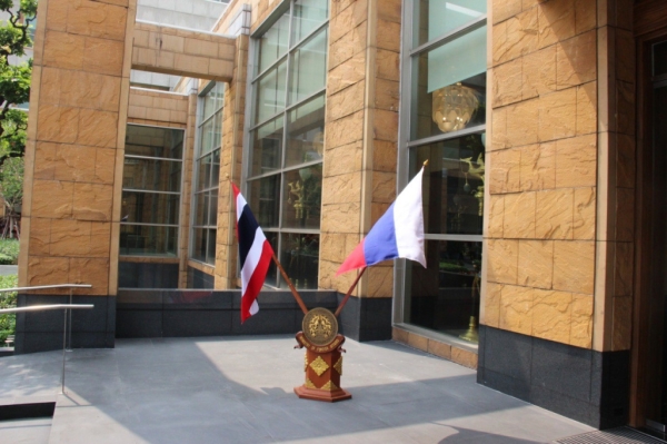 0206b0a6bfc7c7b2702dd4942aebfe95