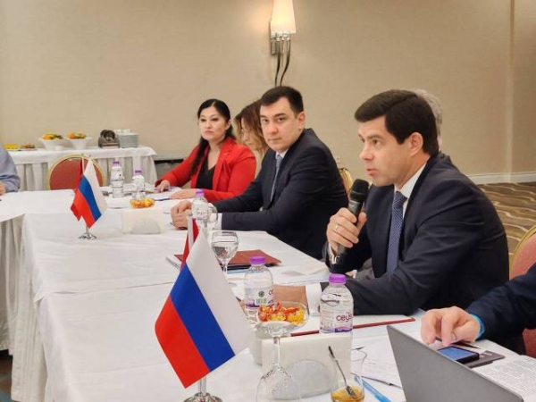 13f0b77767f7a725a6667f1d5cdfee99