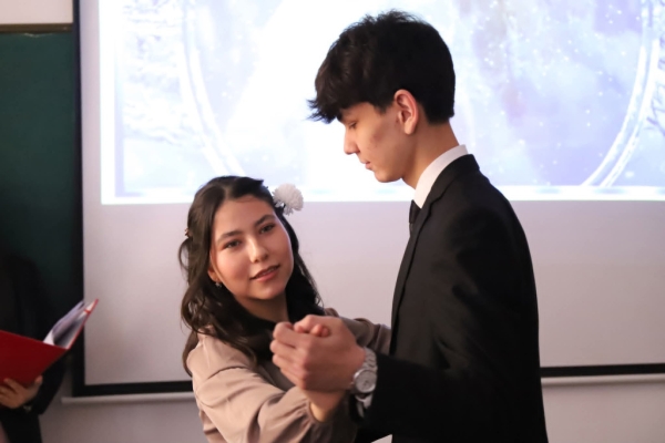 Литературная гостиная «Вспоминая имена» прошла в Душанбе Литературная гостиная «Вспоминая имена» прошла в Душанбе