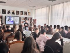 Информационно-познавательный час «Путь к звёздам: женщины в космосе» прошёл в Могилёве