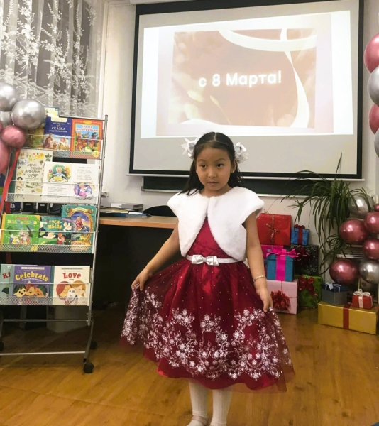 В Улан-Баторе прошёл конкурс чтецов &laquo;Разговор с мамой&raquo;