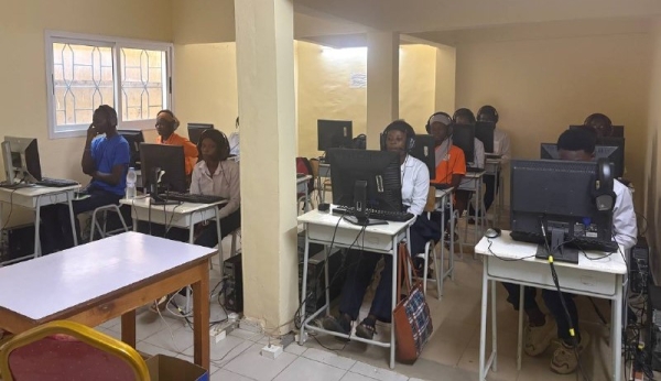 В Кот-д'Ивуаре завершился трёхмесячный курс русского языка для студентов Университета Сен-Поль